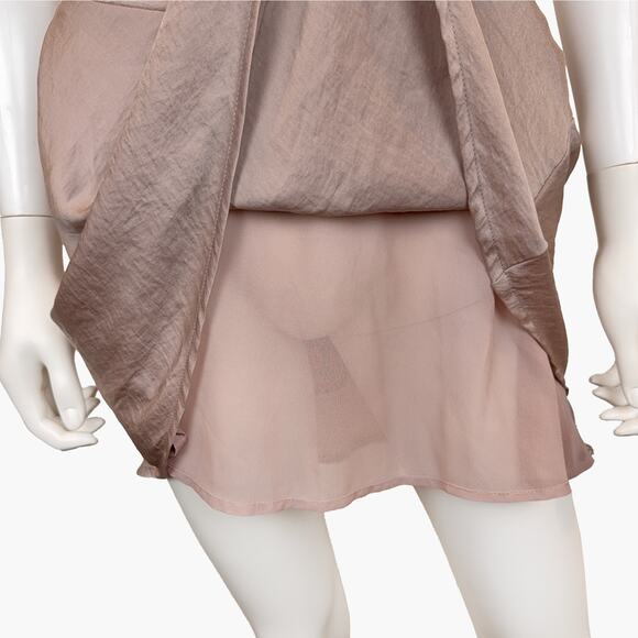 NWT VICI "True To You" Satin Mini Skirt (Champagne | Size S) - Picture 3 of 5